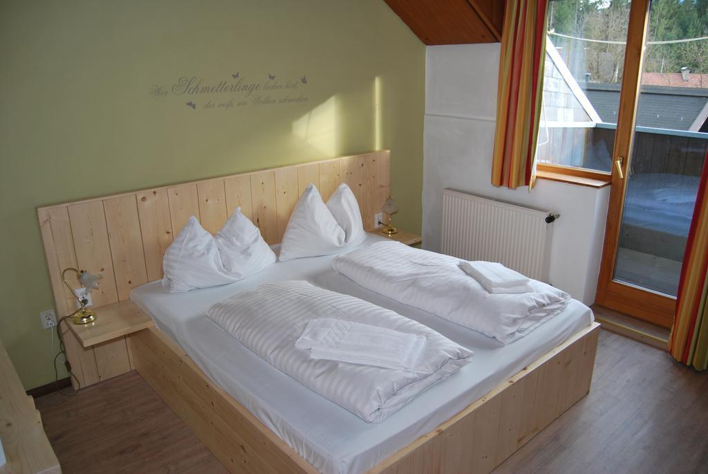 Gaestehaus Pernull Hermagor-Pressegger See Room photo